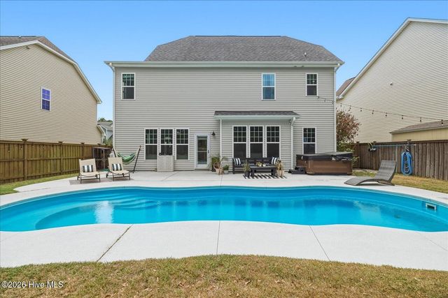5008 Laurenbridge Lane, Wilmington, NC 28409