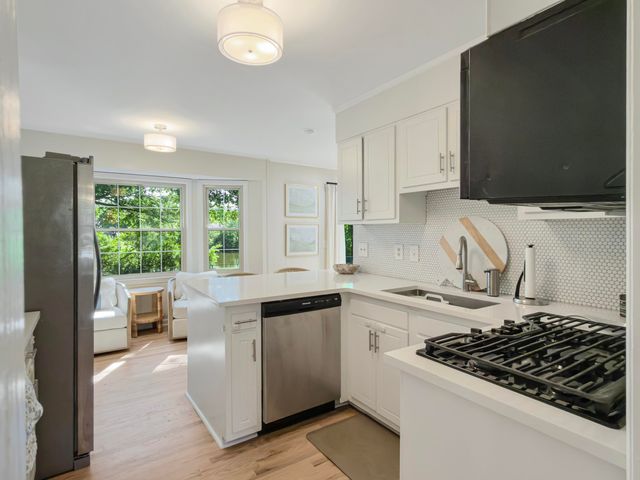 868 Melrose Drive, Charleston, SC 29414