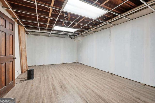 1091 Cole Drive SW, Lilburn, GA 30047