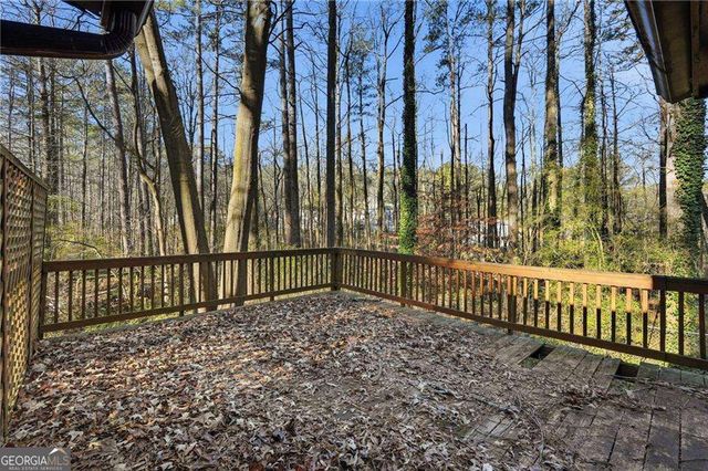 1091 Cole Drive SW, Lilburn, GA 30047