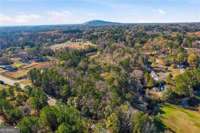 1091 Cole Drive SW, Lilburn, GA 30047