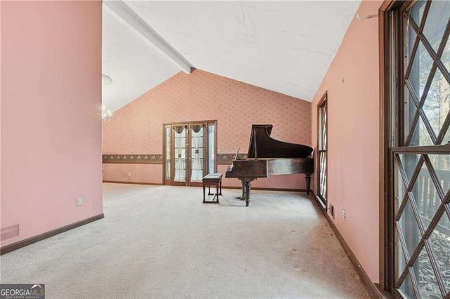 1091 Cole Drive SW, Lilburn, GA 30047