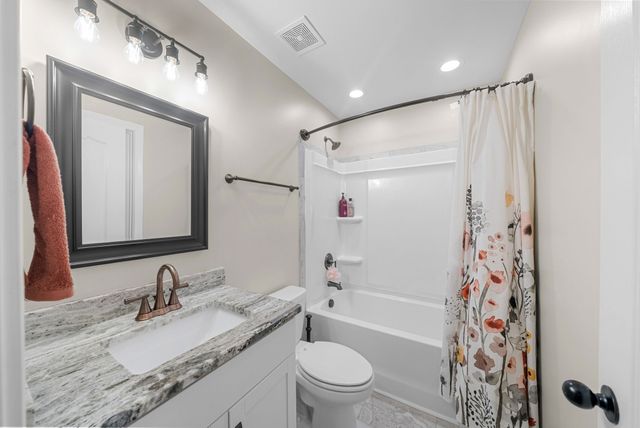241 Allie Kat Way, Clarksville, TN 37042