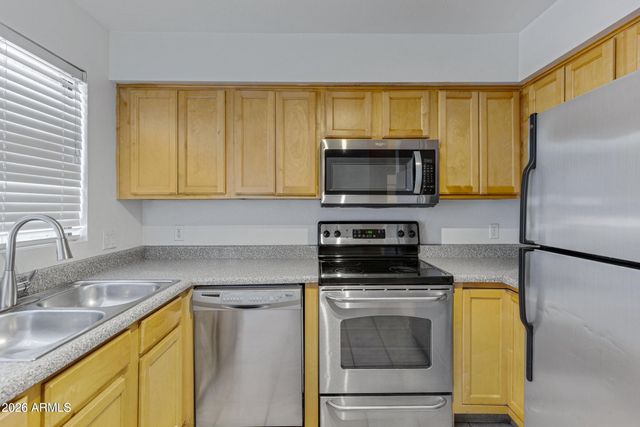 11640 N 51ST Avenue 143, Glendale, AZ 85304