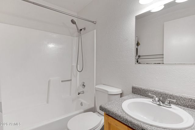 11640 N 51ST Avenue 143, Glendale, AZ 85304