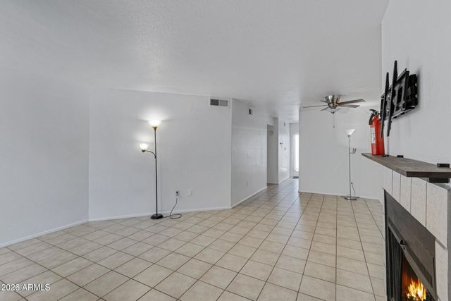 11640 N 51ST Avenue 143, Glendale, AZ 85304