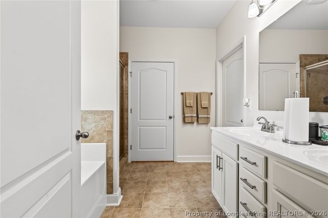 346 Bridgehaven Drive, Raeford, NC 28376