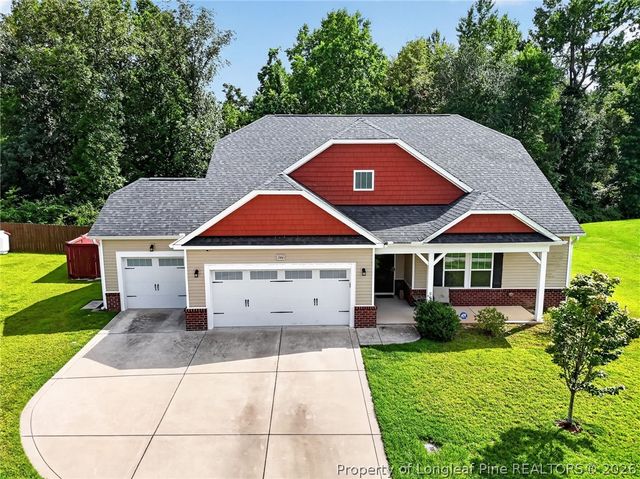 346 Bridgehaven Drive, Raeford, NC 28376