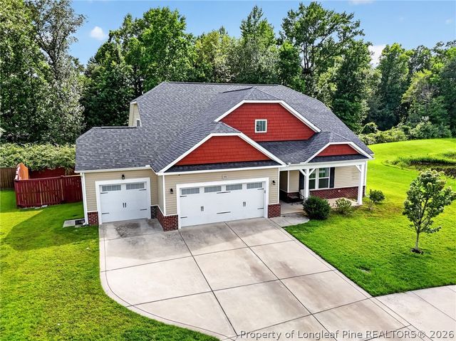 346 Bridgehaven Drive, Raeford, NC 28376