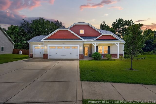 346 Bridgehaven Drive, Raeford, NC 28376
