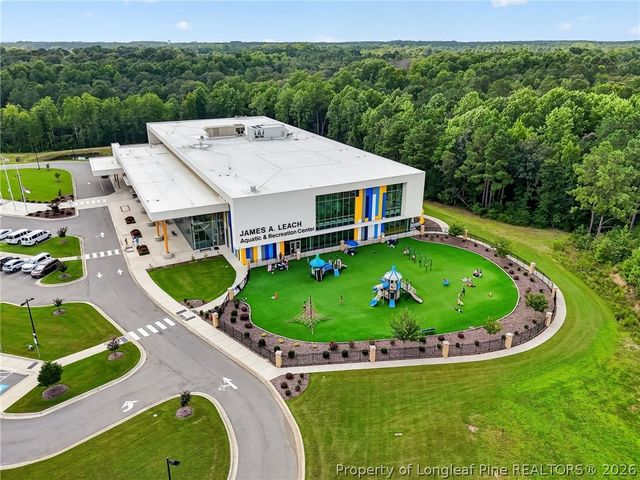 346 Bridgehaven Drive, Raeford, NC 28376