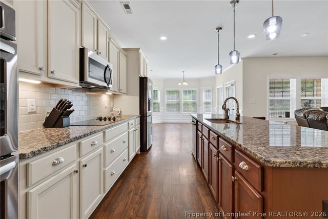 346 Bridgehaven Drive, Raeford, NC 28376