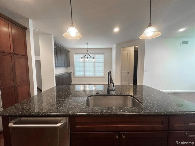 1555 Ruffner Avenue, Birmingham, MI 48009