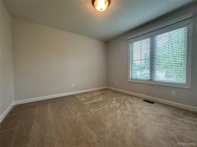 1555 Ruffner Avenue, Birmingham, MI 48009