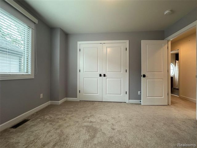 1555 Ruffner Avenue, Birmingham, MI 48009