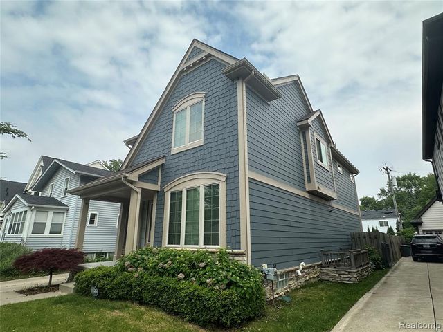 1555 Ruffner Avenue, Birmingham, MI 48009