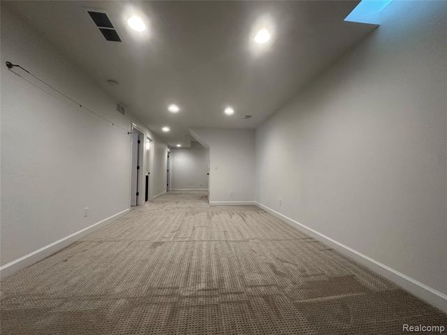 1555 Ruffner Avenue, Birmingham, MI 48009