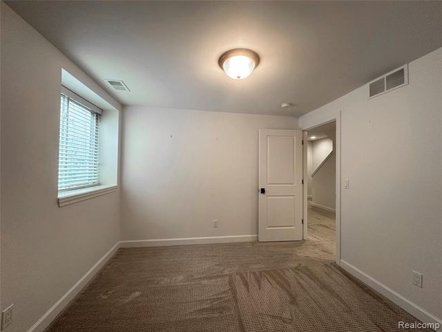 1555 Ruffner Avenue, Birmingham, MI 48009