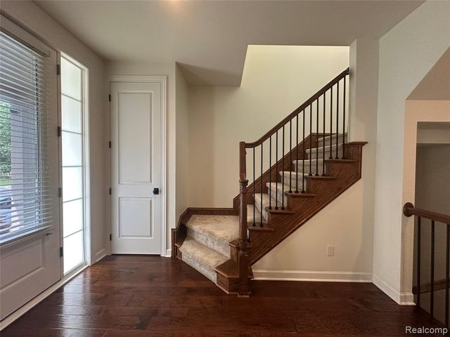 1555 Ruffner Avenue, Birmingham, MI 48009