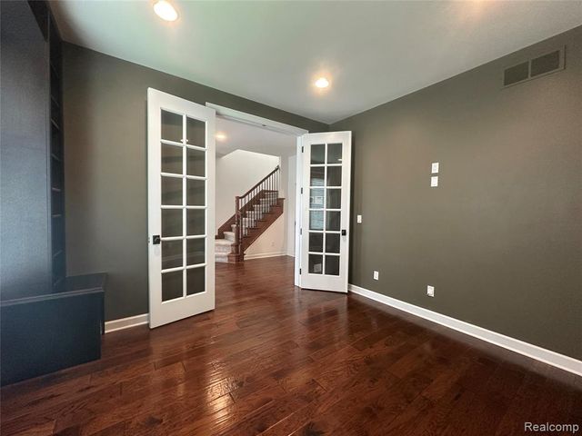 1555 Ruffner Avenue, Birmingham, MI 48009