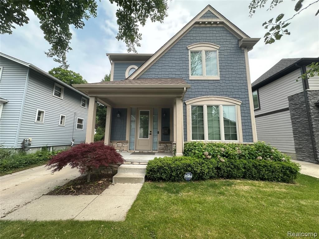 1555 Ruffner Avenue, Birmingham, MI 48009