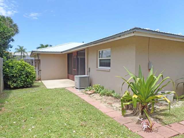 243 Ocean View Lane, Melbourne, FL 32903