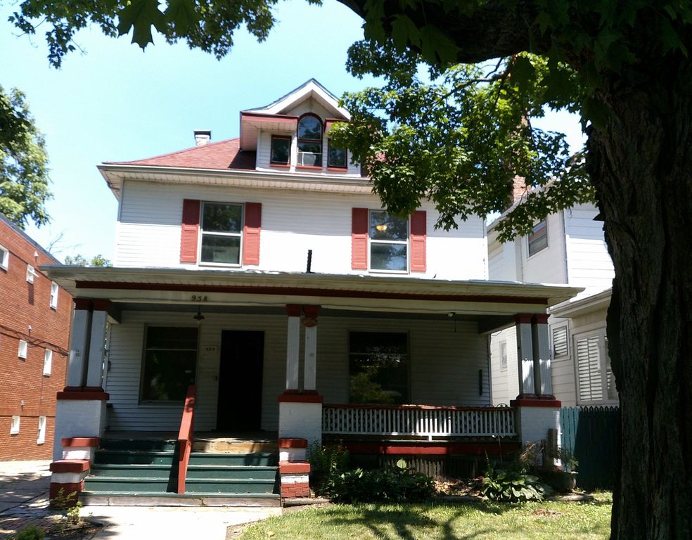 958 W William Street, Decatur, IL 62522