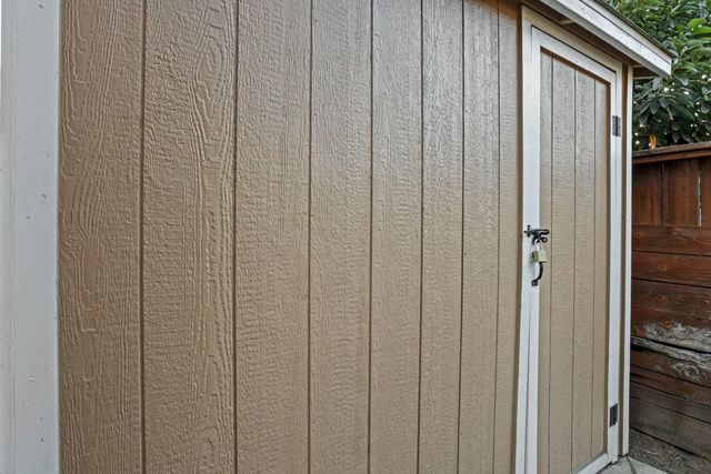 2394 Tea Rose St, Turlock, CA 95382