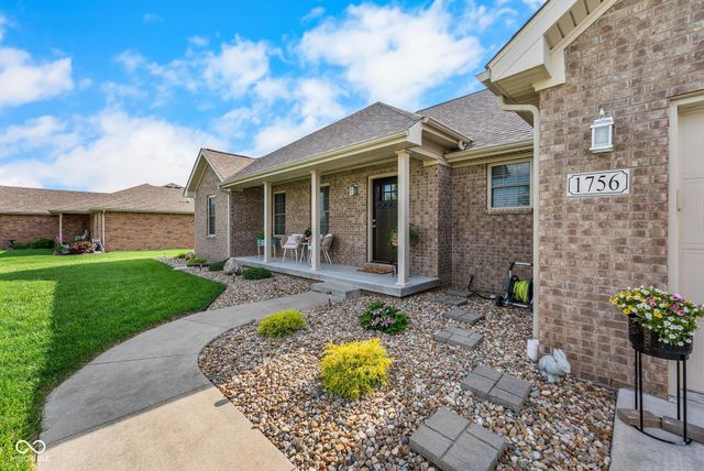 1756 Bell Ford Drive W, Seymour, IN 47274