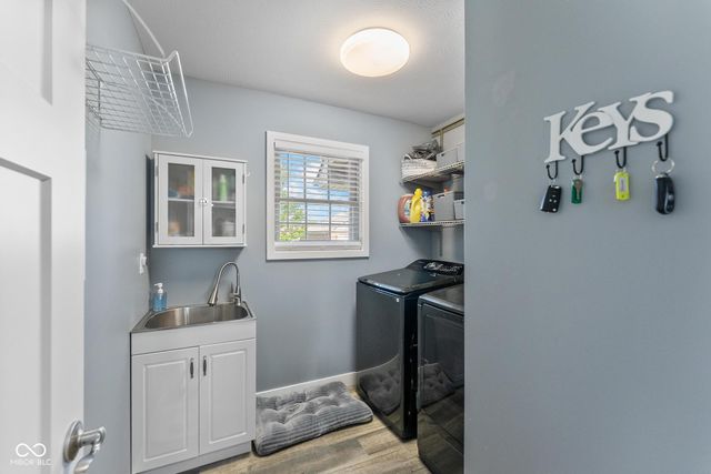 1756 Bell Ford Drive W, Seymour, IN 47274