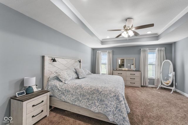 1756 Bell Ford Drive W, Seymour, IN 47274