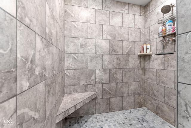 1756 Bell Ford Drive W, Seymour, IN 47274
