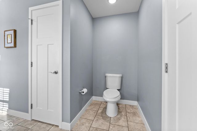 1756 Bell Ford Drive W, Seymour, IN 47274