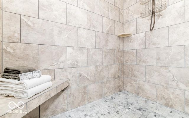 1756 Bell Ford Drive W, Seymour, IN 47274