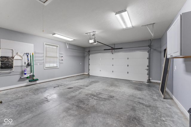 1756 Bell Ford Drive W, Seymour, IN 47274