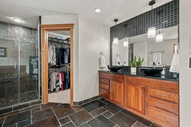 2701 NE Briarwood Court, Ankeny, IA 50021