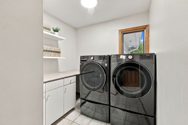 2701 NE Briarwood Court, Ankeny, IA 50021