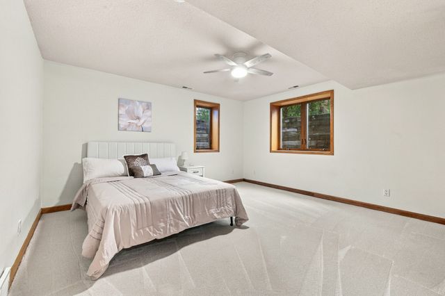 2701 NE Briarwood Court, Ankeny, IA 50021