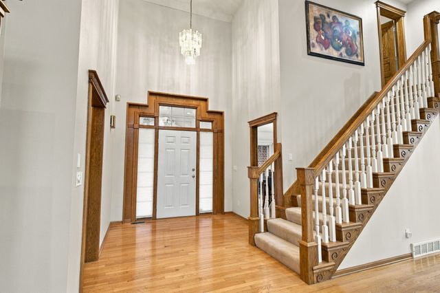 2701 NE Briarwood Court, Ankeny, IA 50021