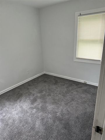 16140 W Chicago Street, Detroit, MI 48228