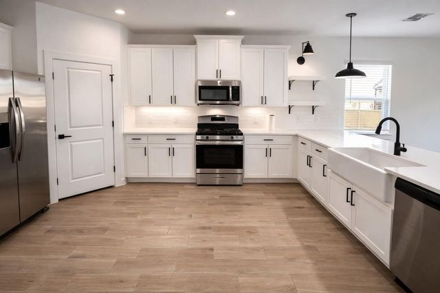 8438 Bay Ridge Circle, Baytown, TX 77523