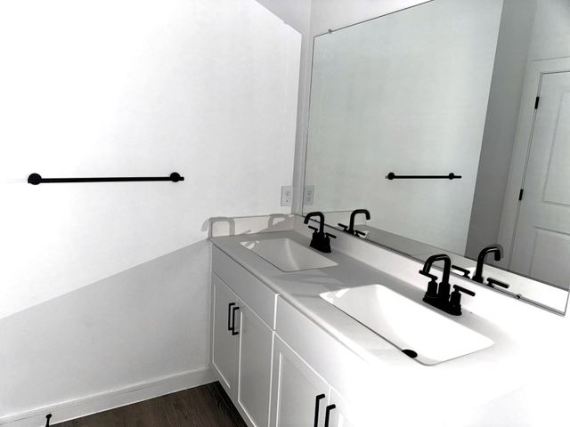 8438 Bay Ridge Circle, Baytown, TX 77523