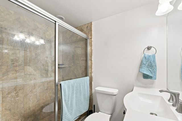 11882 S POND RIDGE DR, Draper, UT 84020