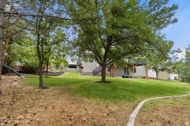 11882 S POND RIDGE DR, Draper, UT 84020