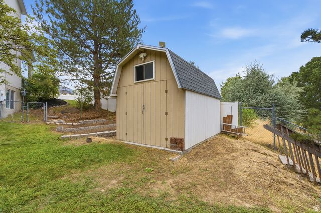 11882 S POND RIDGE DR, Draper, UT 84020