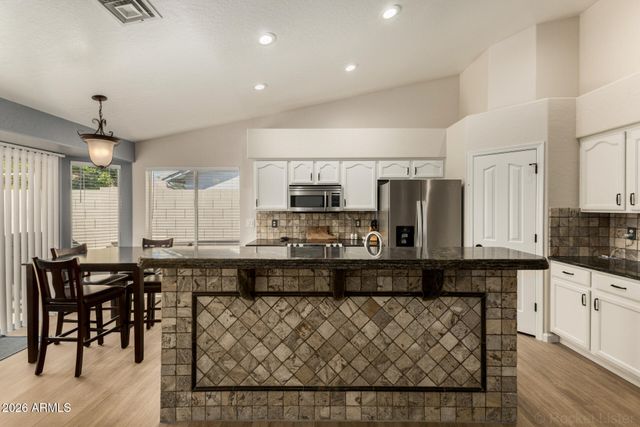 2428 S LENNOX Street, Mesa, AZ 85209