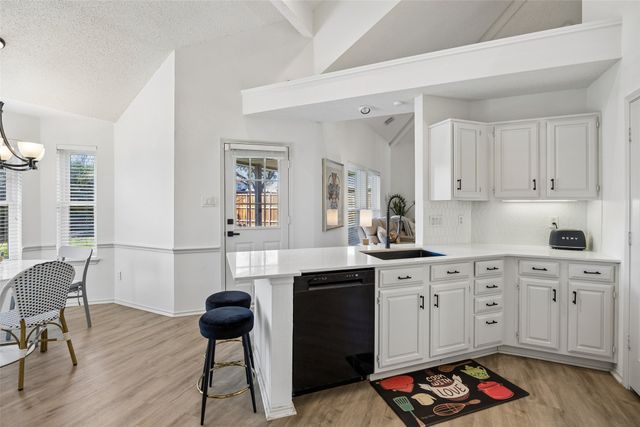 1002 Charter Oak Street, Allen, TX 75002