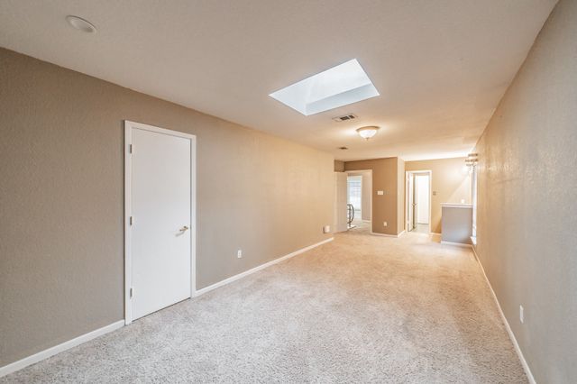 6901 Blake Drive, Arlington, TX 76001