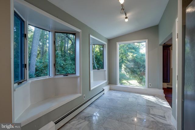 125 UNION MILL RD, Mount Laurel, NJ 08054