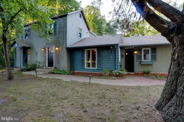 125 UNION MILL RD, Mount Laurel, NJ 08054